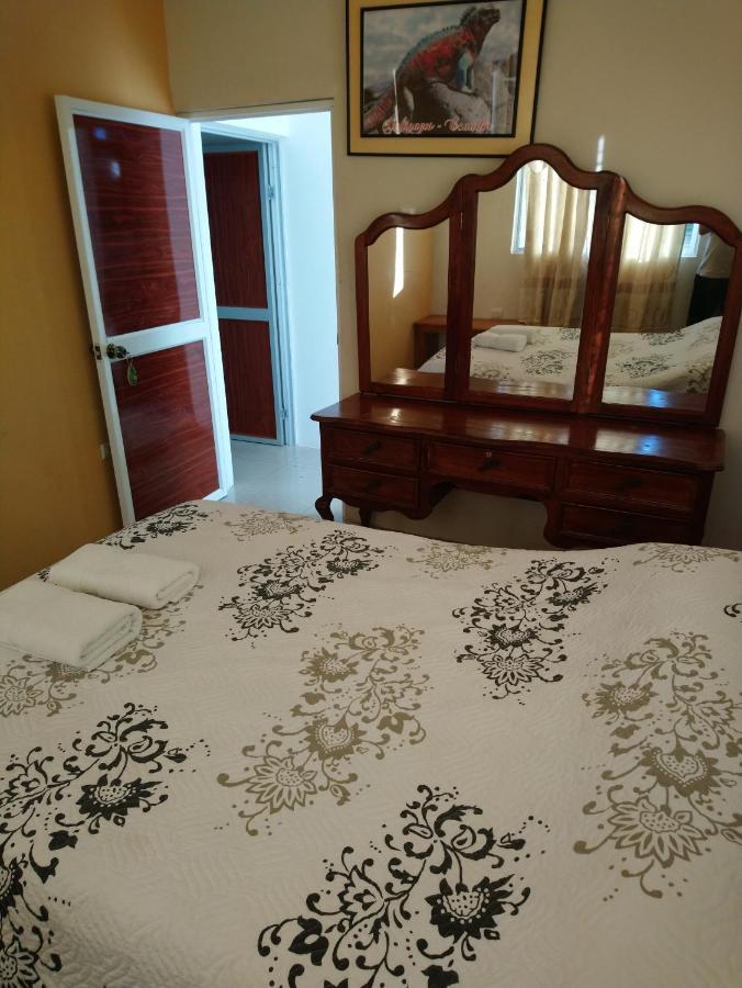 Hostal Terito Puerto Baquerizo Moreno Exteriör bild